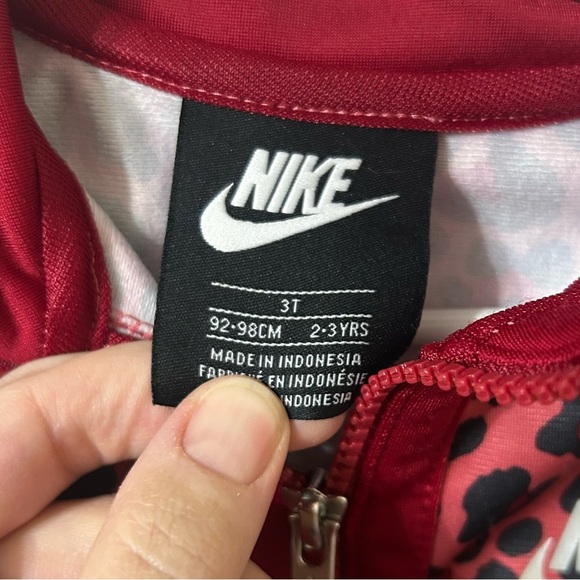 Nike Girls Leopard Print Tricot Tracksuit Jacket - Size 3T - Picture 4 of 7
